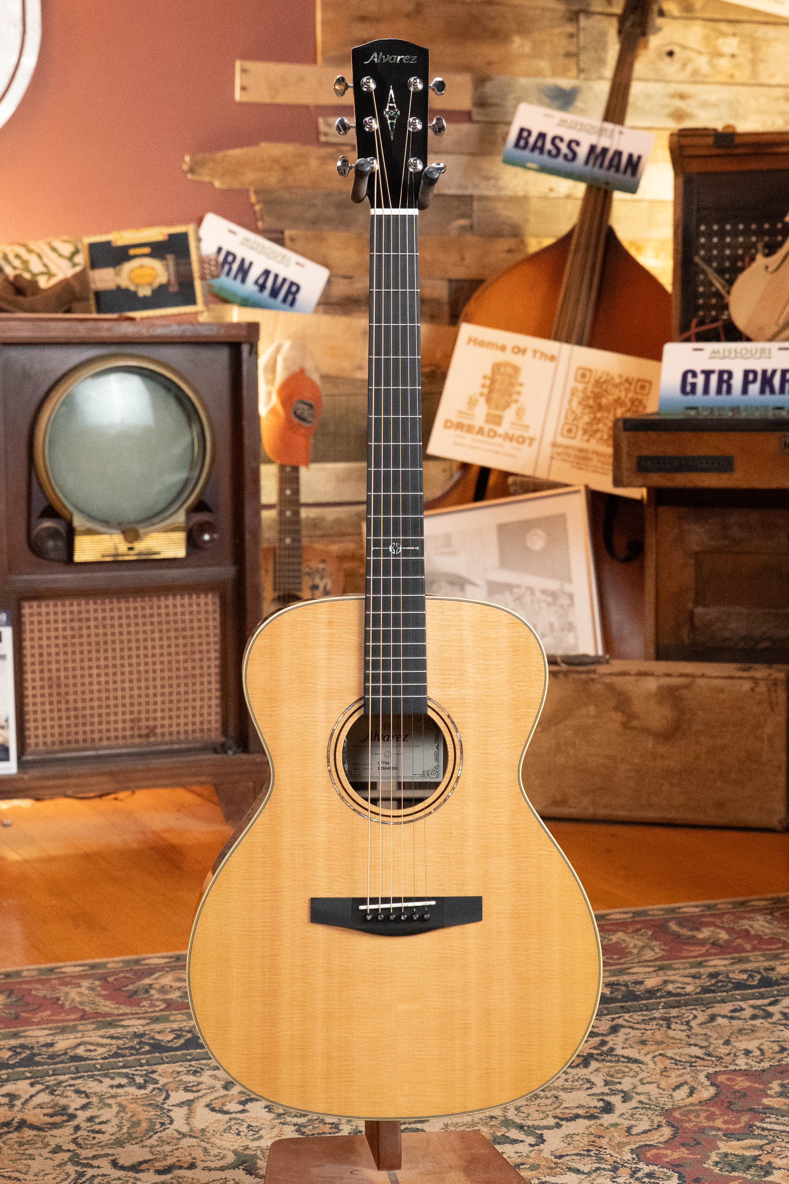 Alvarez Laureate Series LF70e Herringbone Sitka/Rosewood Sunset OM Guitar w/LR Baggs Hifi Pickup #3036 - Image 7