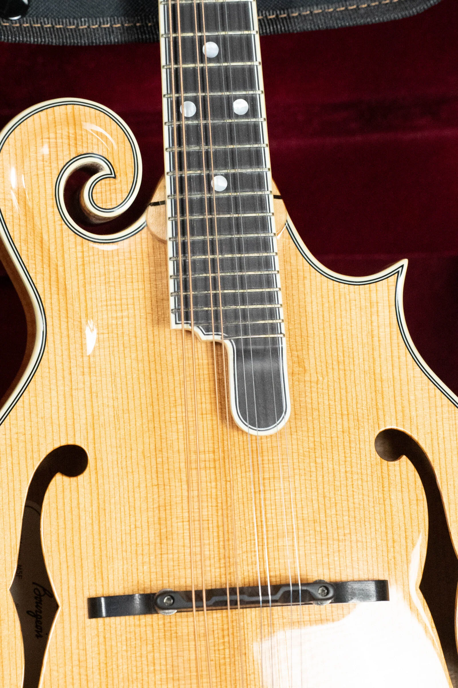 Bourgeois M5-F Aged-Tone Adirondack/Maple F-Style Mandolin #9122 - Image 3