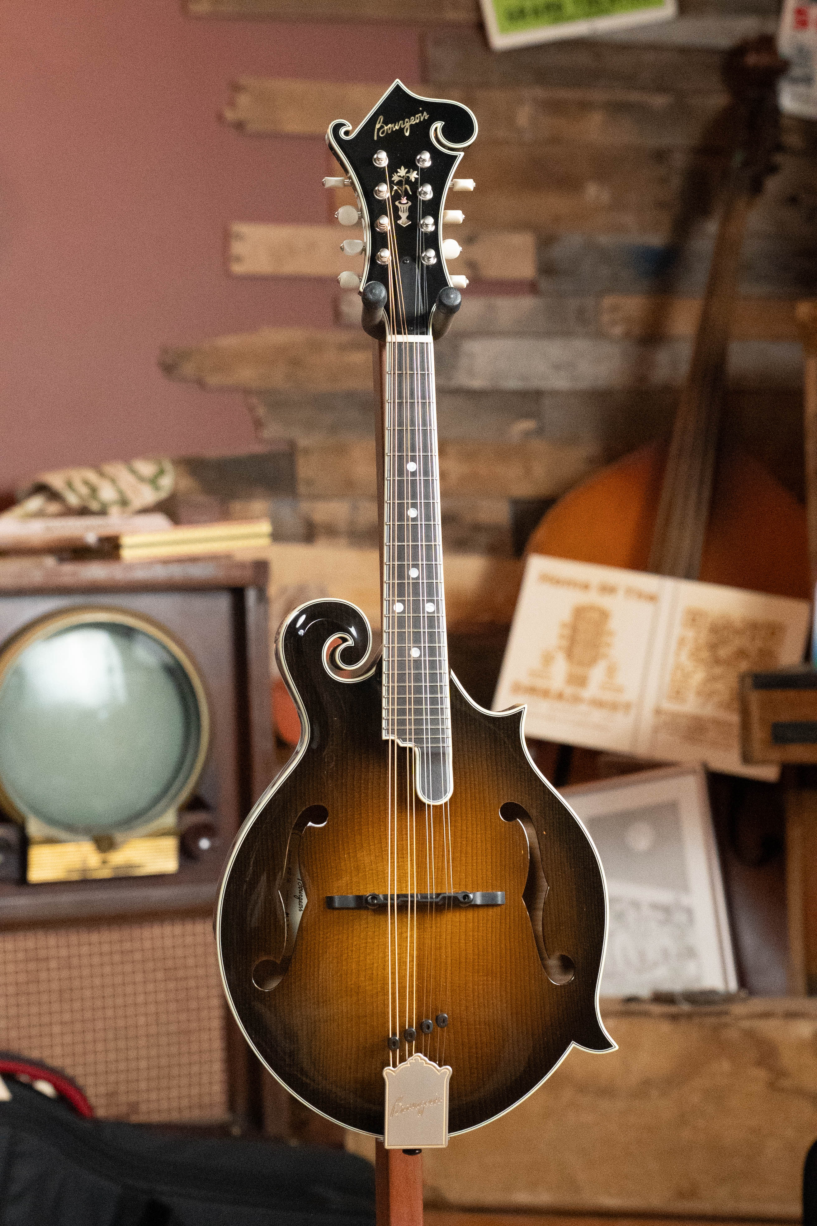 Bourgeois M5-F-SB Aged-Tone Adirondack/Maple Sunburst F-Style Mandolin #0101 - Image 7