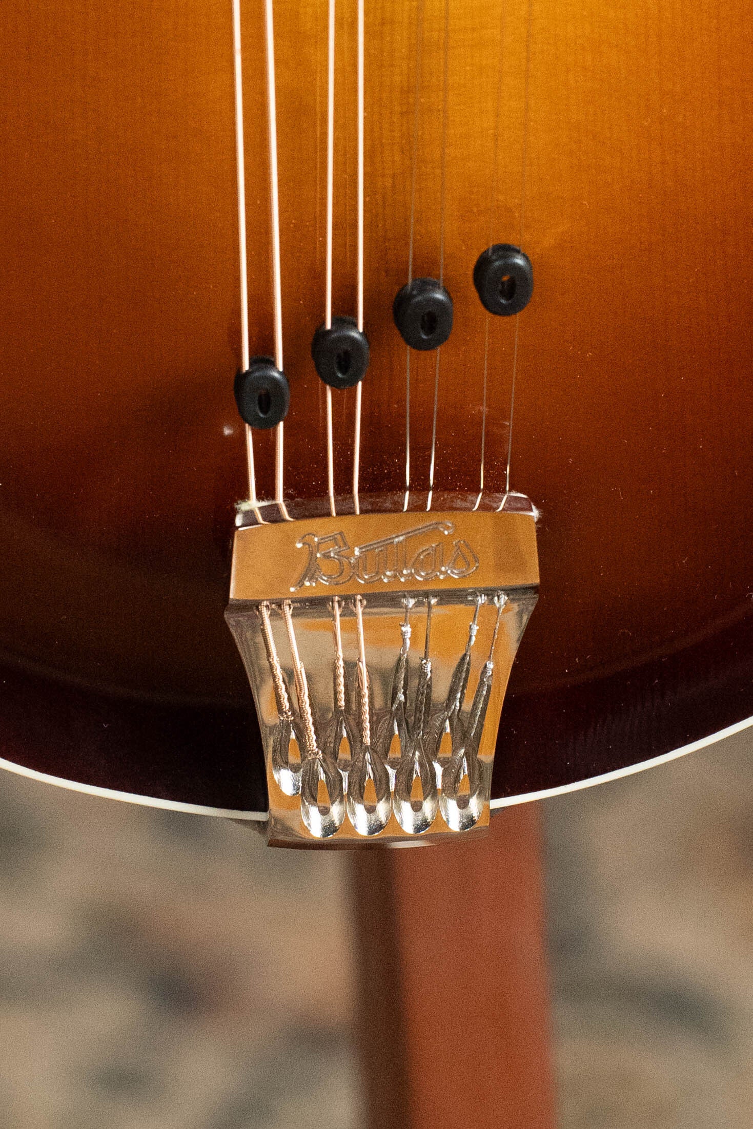 Bulas Standard Carpathian Spruce/Curly Maple Tobacco Gloss Sunburst F-Style Mandolin #5112 - Image 9