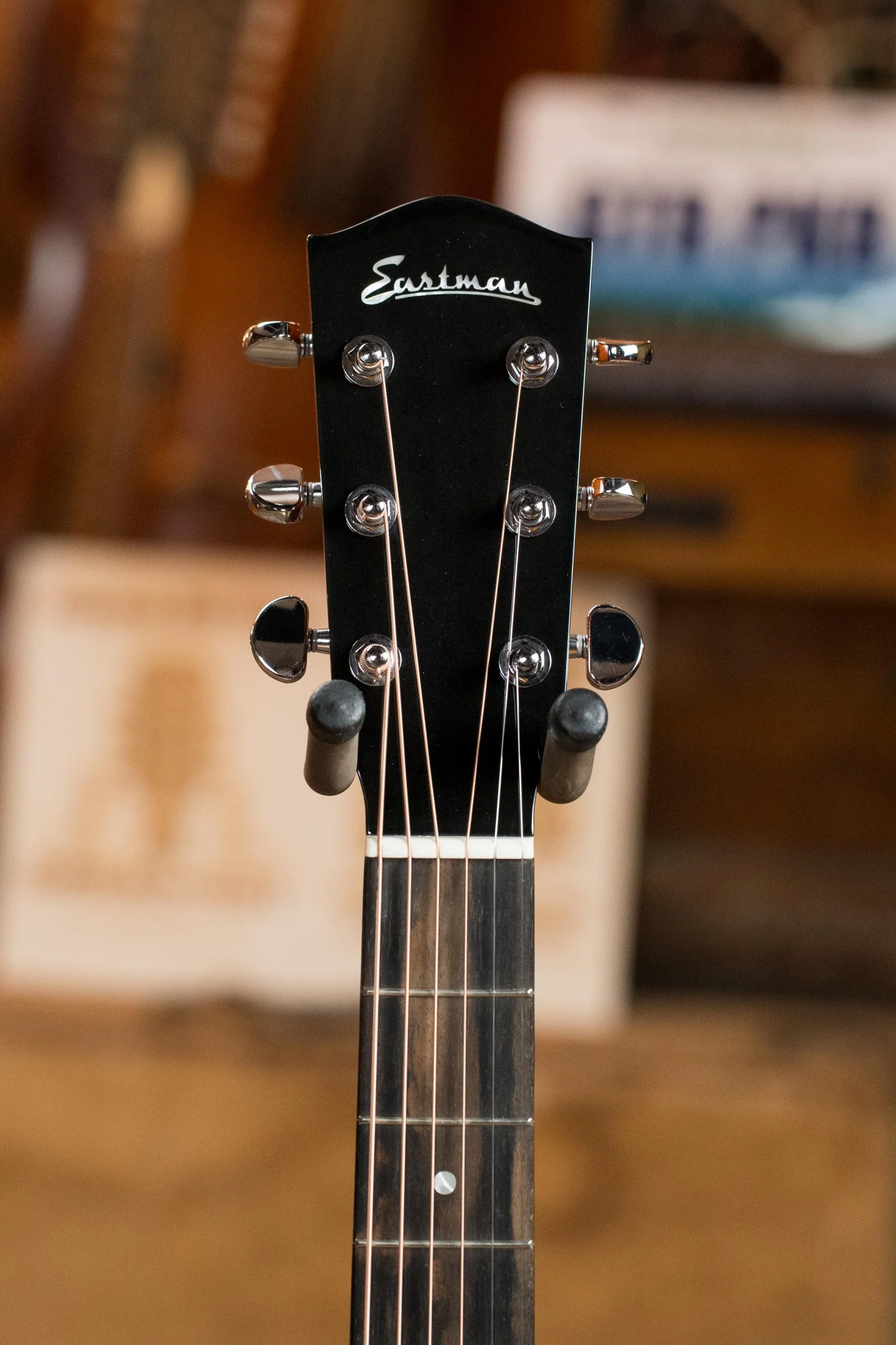 Eastman AC122-1CE-DLX Sitka/Sapele Cutaway Acoustic/Electric Guitar w/ Fishman Pickup #2557 - Image 8
