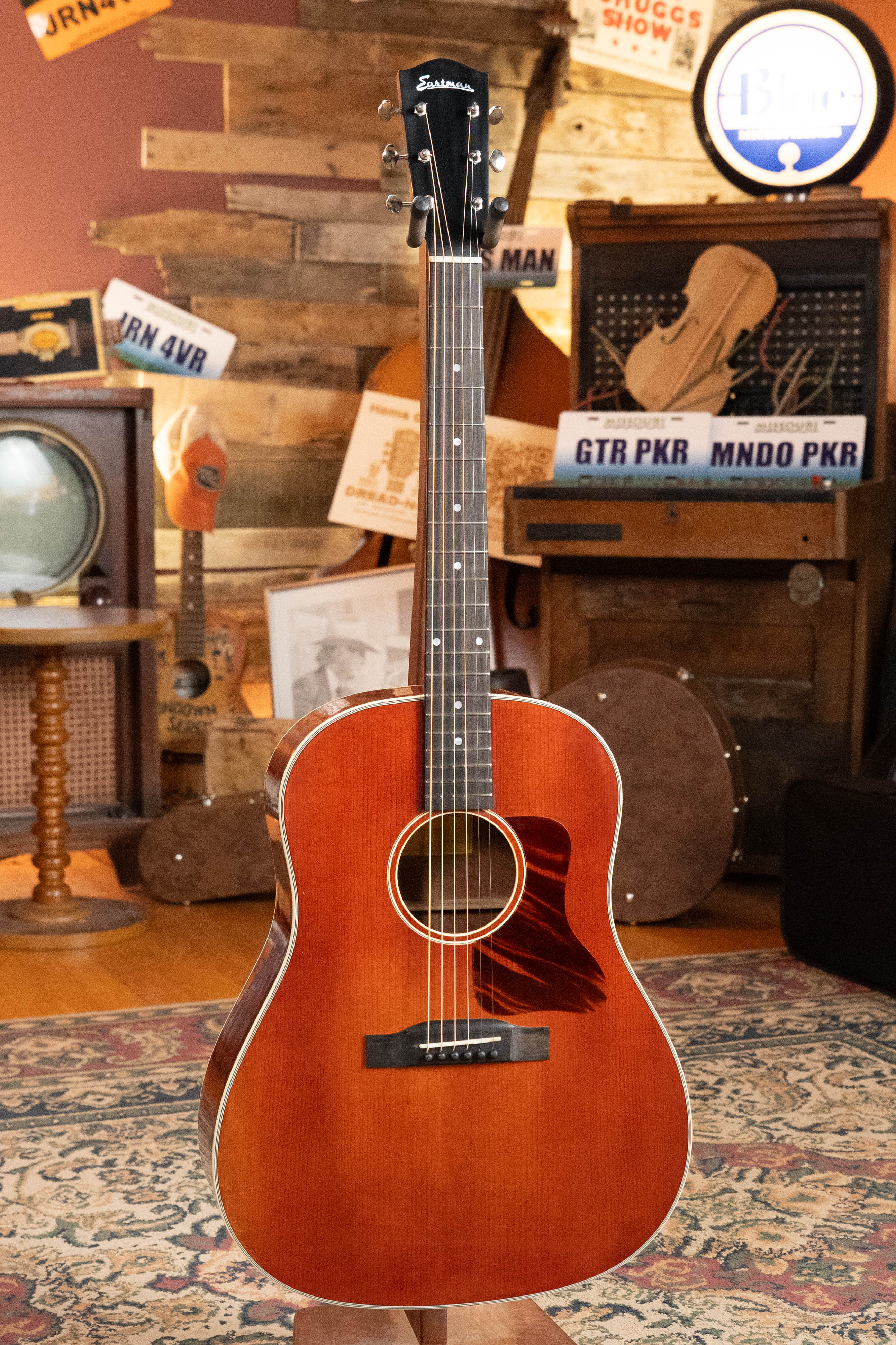 Eastman E10SS/V Adirondack/Mahogany Antique Classic Finish Slope Shoulder Dreadnought Acoustic Guitar #0363 - Image 6