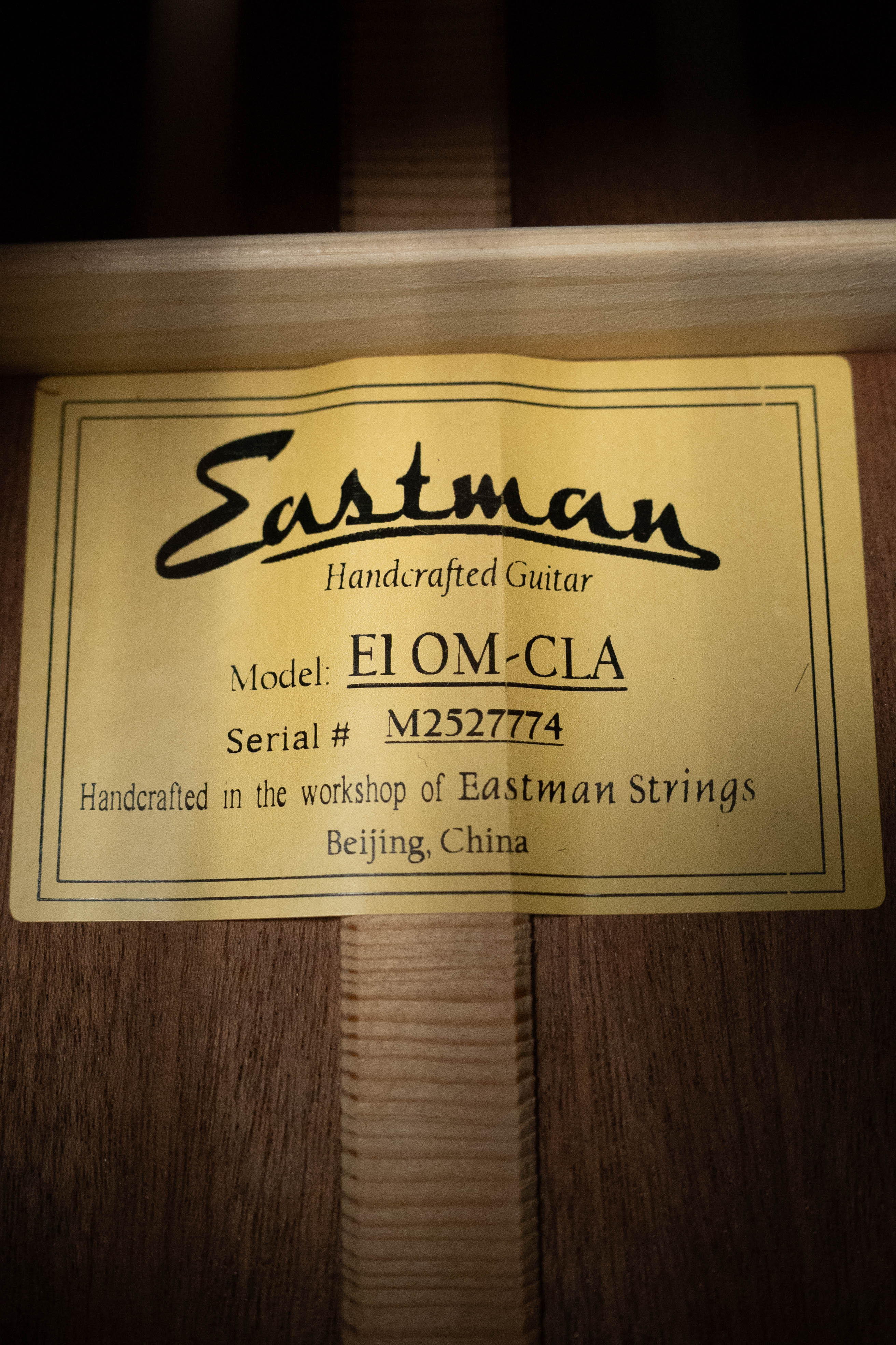 Eastman E1OM-CLA All Solid Sitka/Sapele Classic Finish Orchestra Model Acoustic Guitar #7774 - Image 4