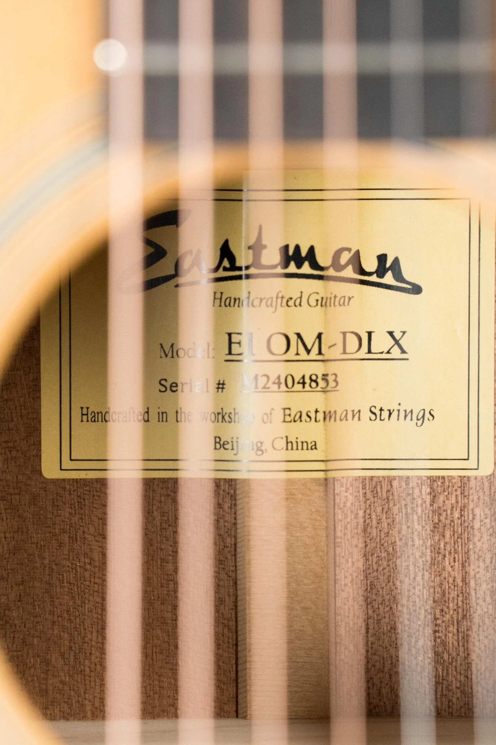 Eastman E1OM-DLX All Solid Sitka/Sapele Guitar w/Fishman Pickup #4853 - Image 3