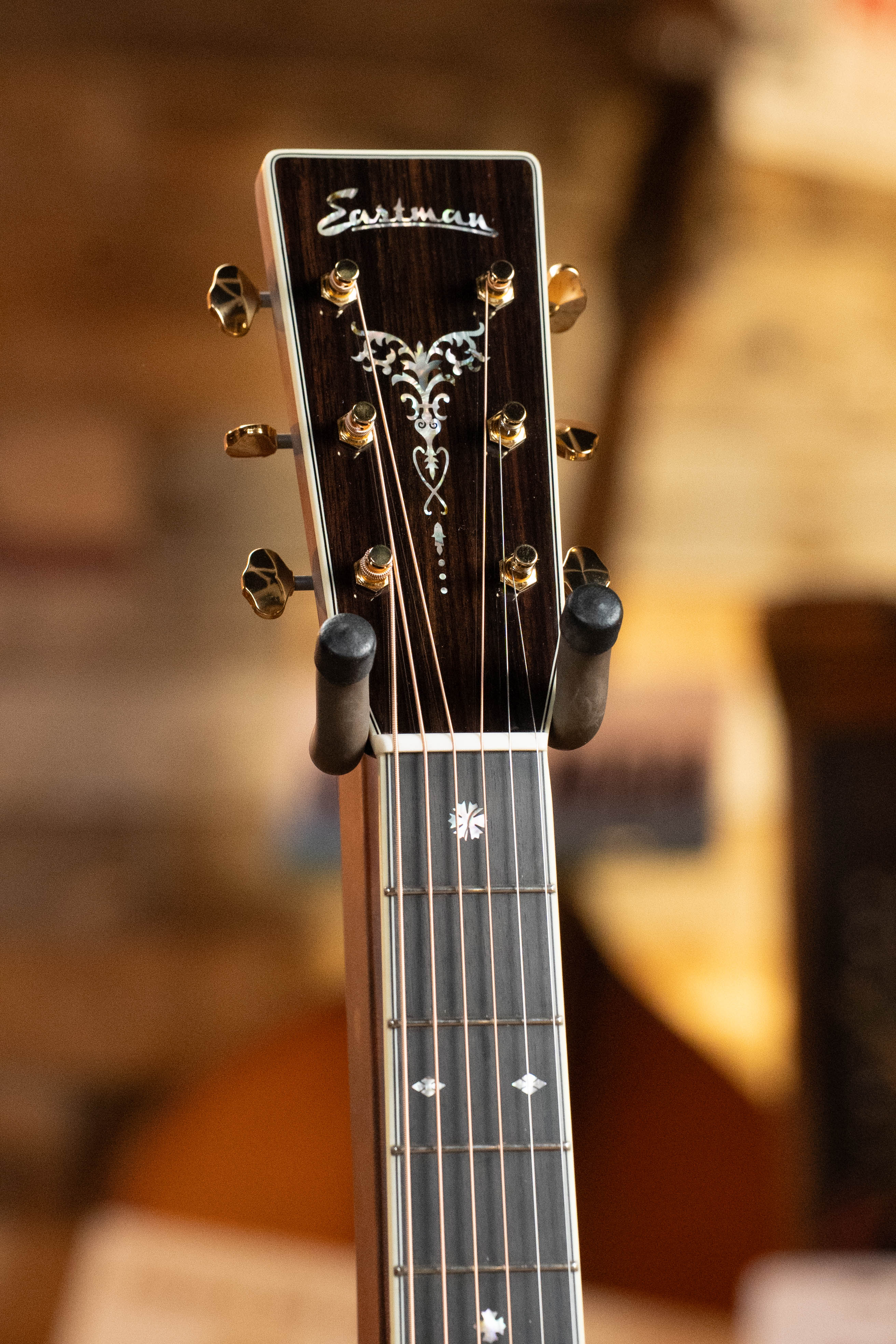 Eastman E40OM-TC AAA Grade Thermo-cured Adirondack/Rosewood Orchestra Model Acoustic Guitar #4586 - Image 9
