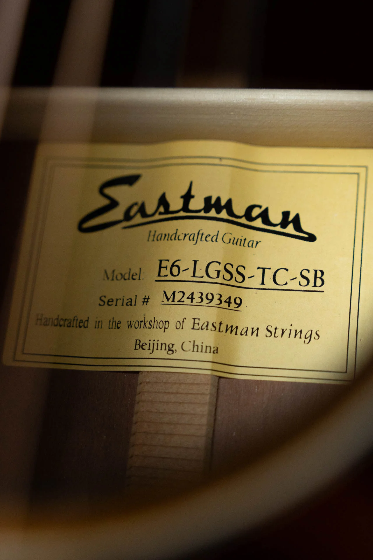 Eastman E6-LGSS-TC-SB Thermo-Cured Sitka/Mahogany LG-Style Slope Shoulder Sunburst Acoustic Guitar #9349 - Image 9