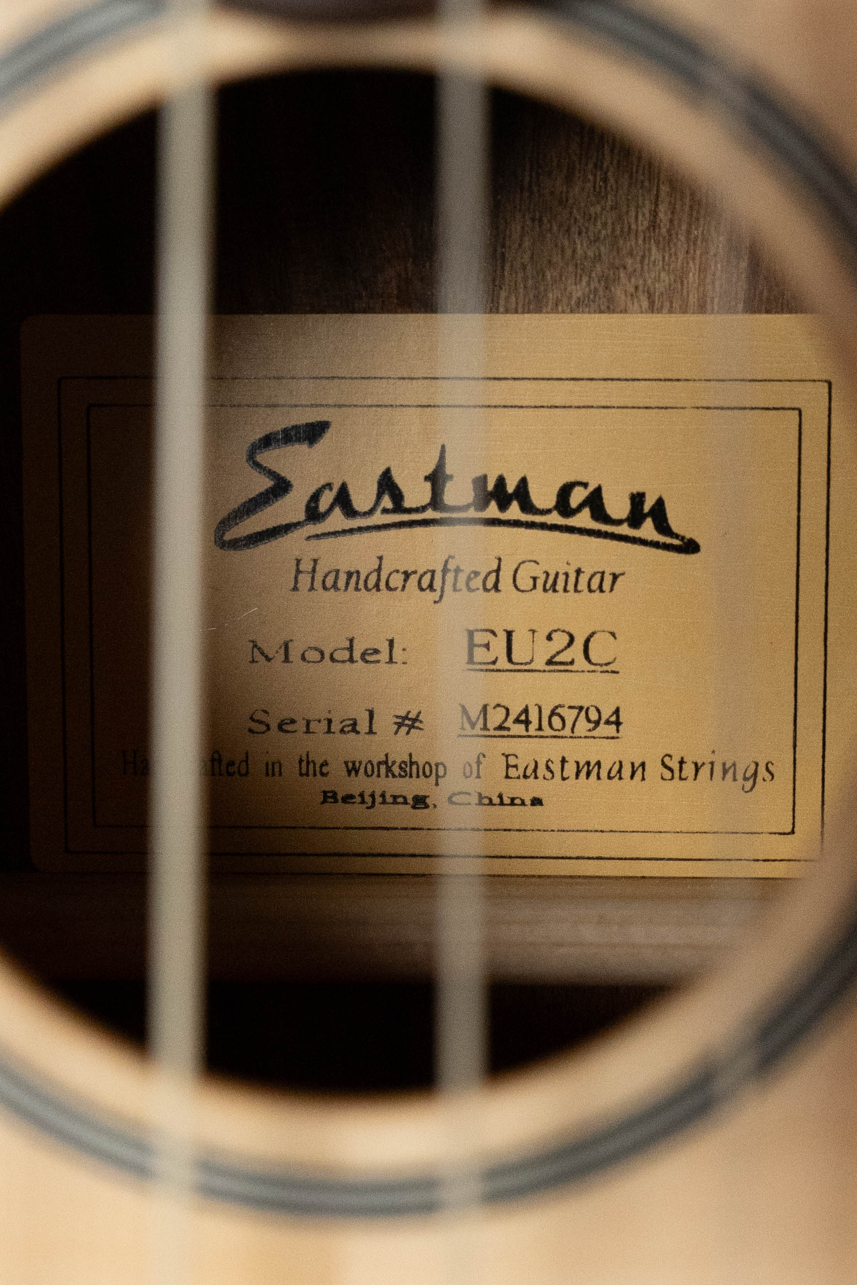 Eastman EU2-C Sitka/Ovangkol Concert Ukulele #6794 - Image 3