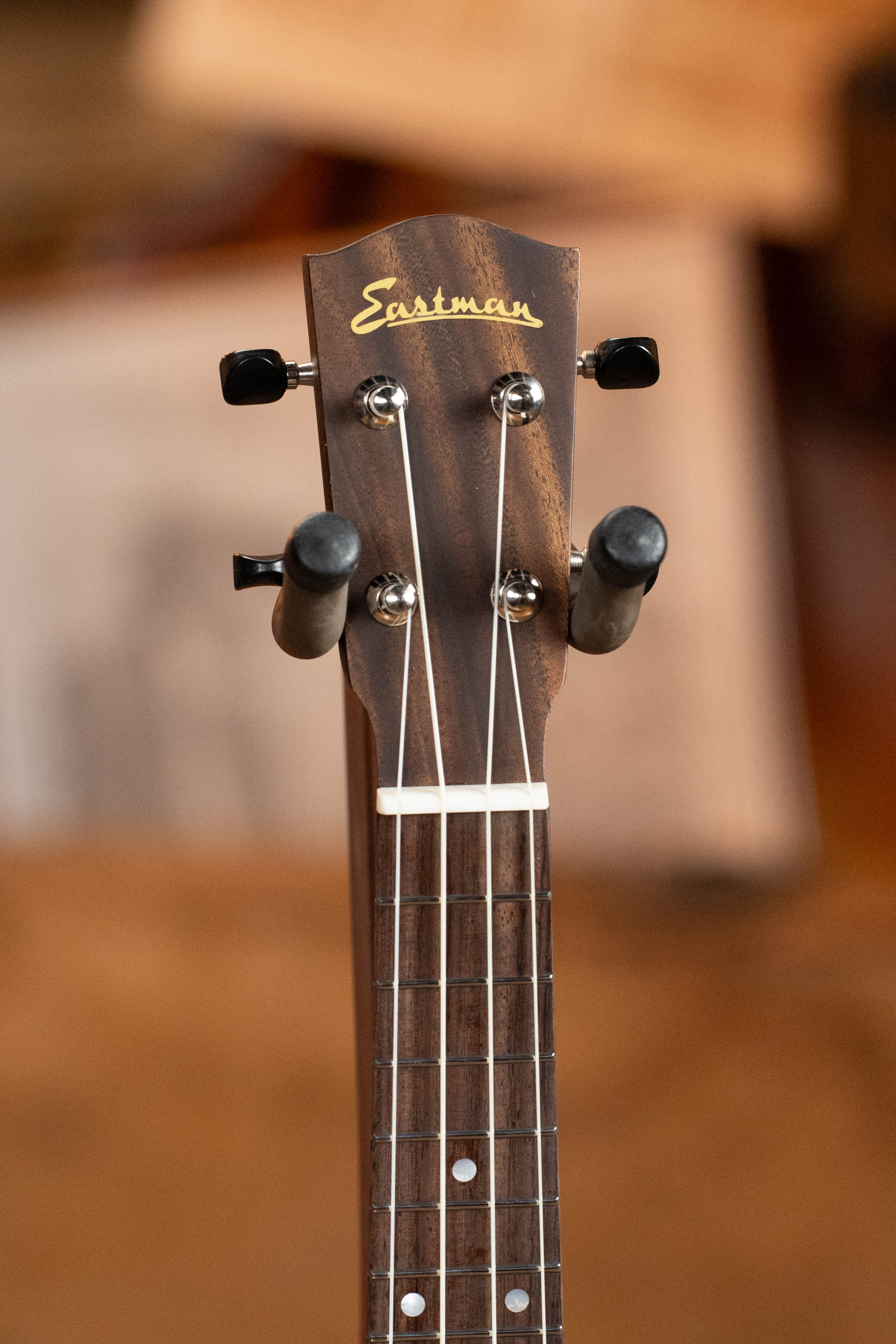 Eastman EU2-s Sitka/ Rosewood Soprano Ukulele #2071 - Image 7