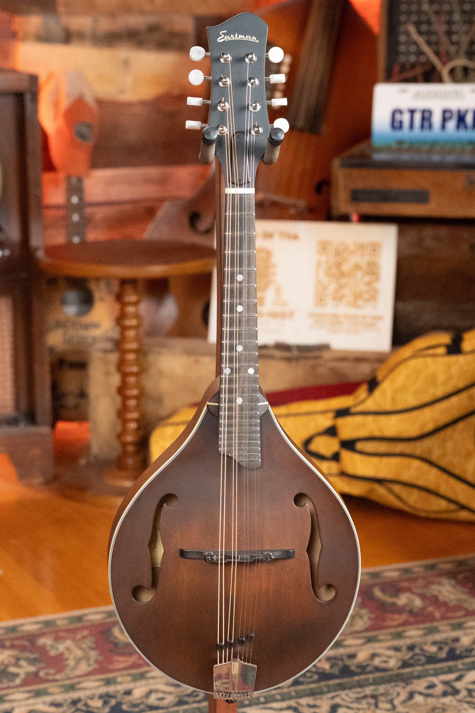 Eastman MD305 Spruce/Maple A-Style Hand-Carved Mandolin #0872 - Image 5