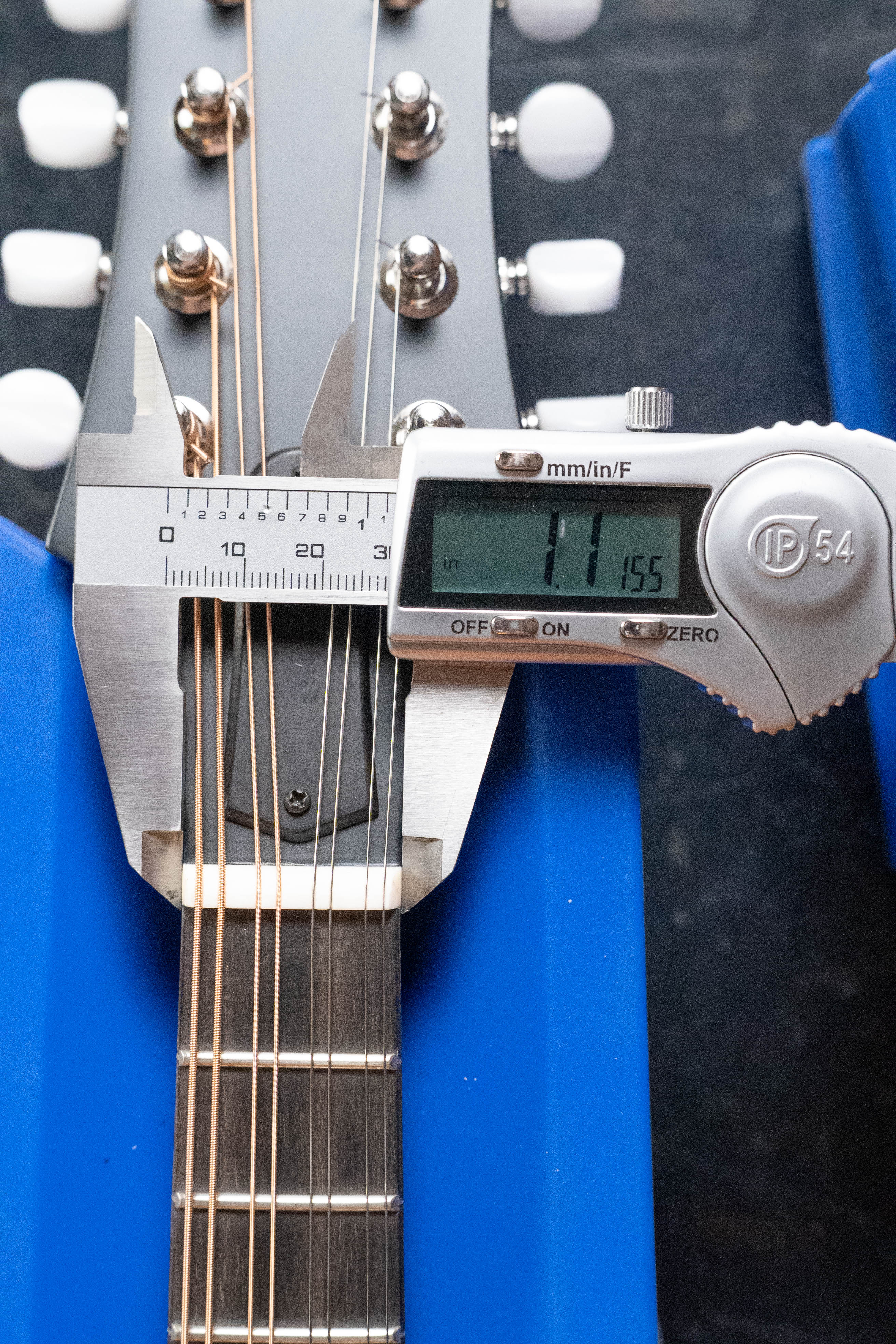 Eastman MD305 Spruce/Maple A-Style Hand-Carved Mandolin #3576 - Image 12