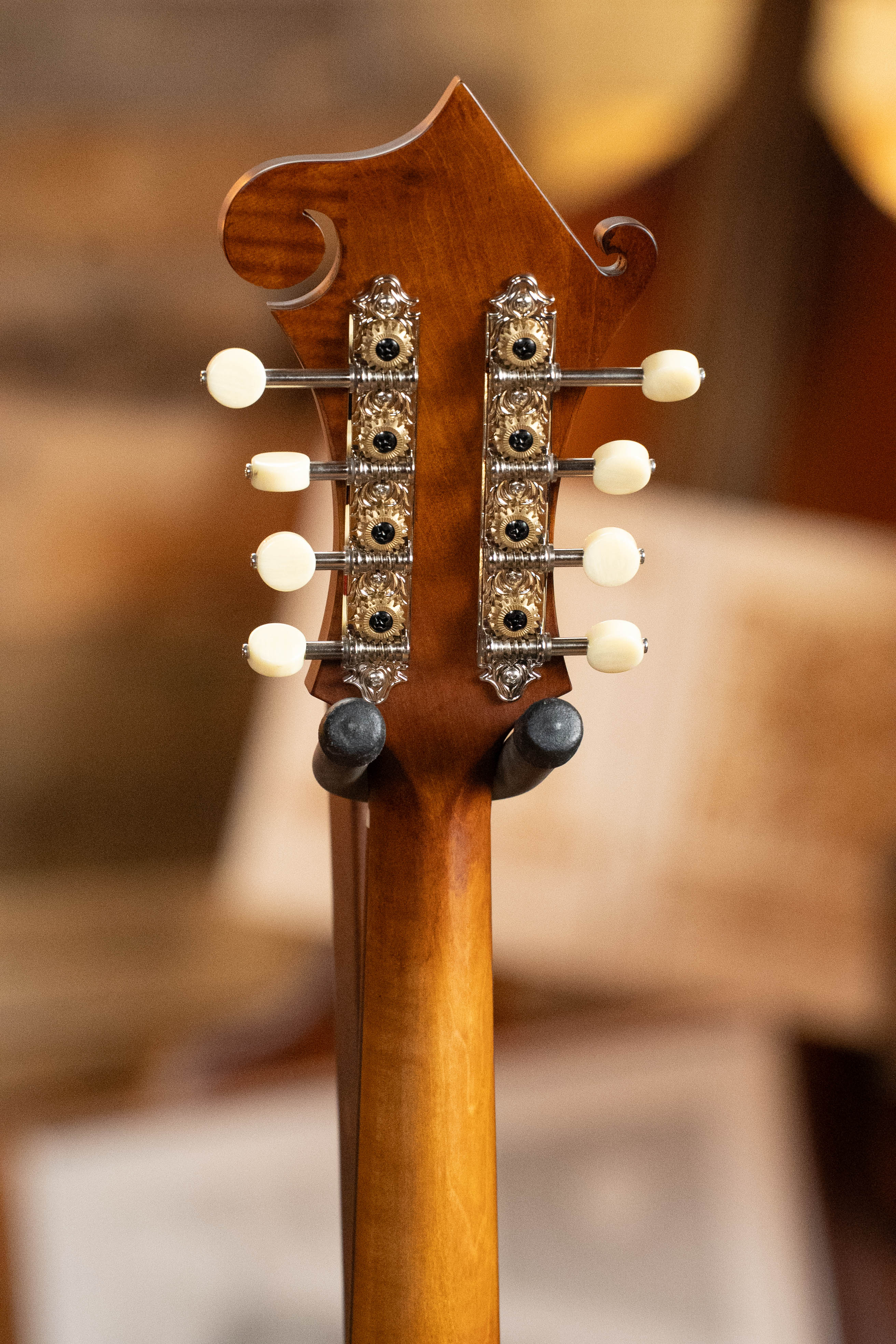 PRE-ORDER DEPOSIT ONLY *New 2026 Model* Eastman MD315 Wide Nut Adirondack/Maple F-Style Mandolin - Image 12
