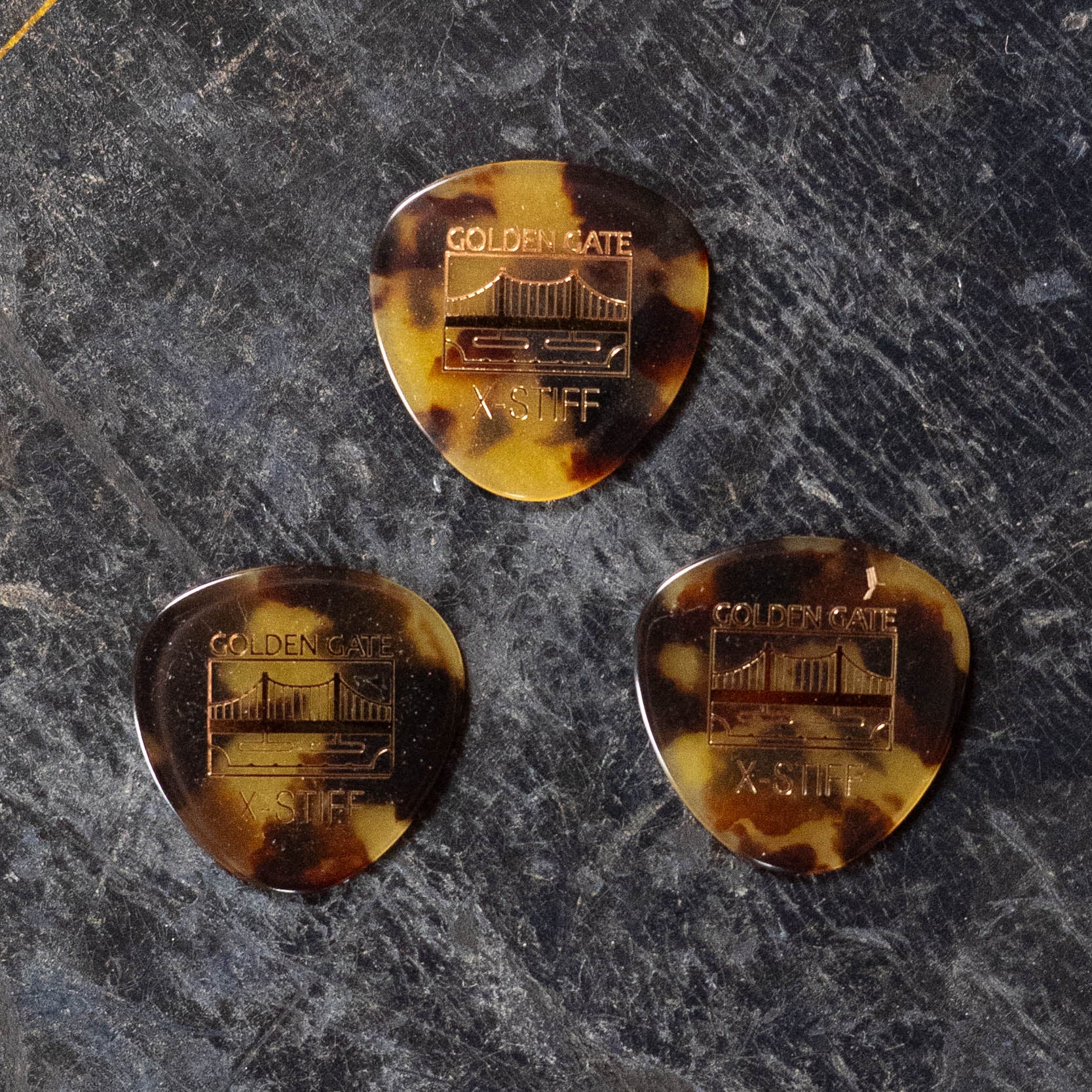 Golden Gate Flat Pick Round Tortoise Triangle - 3 Pack