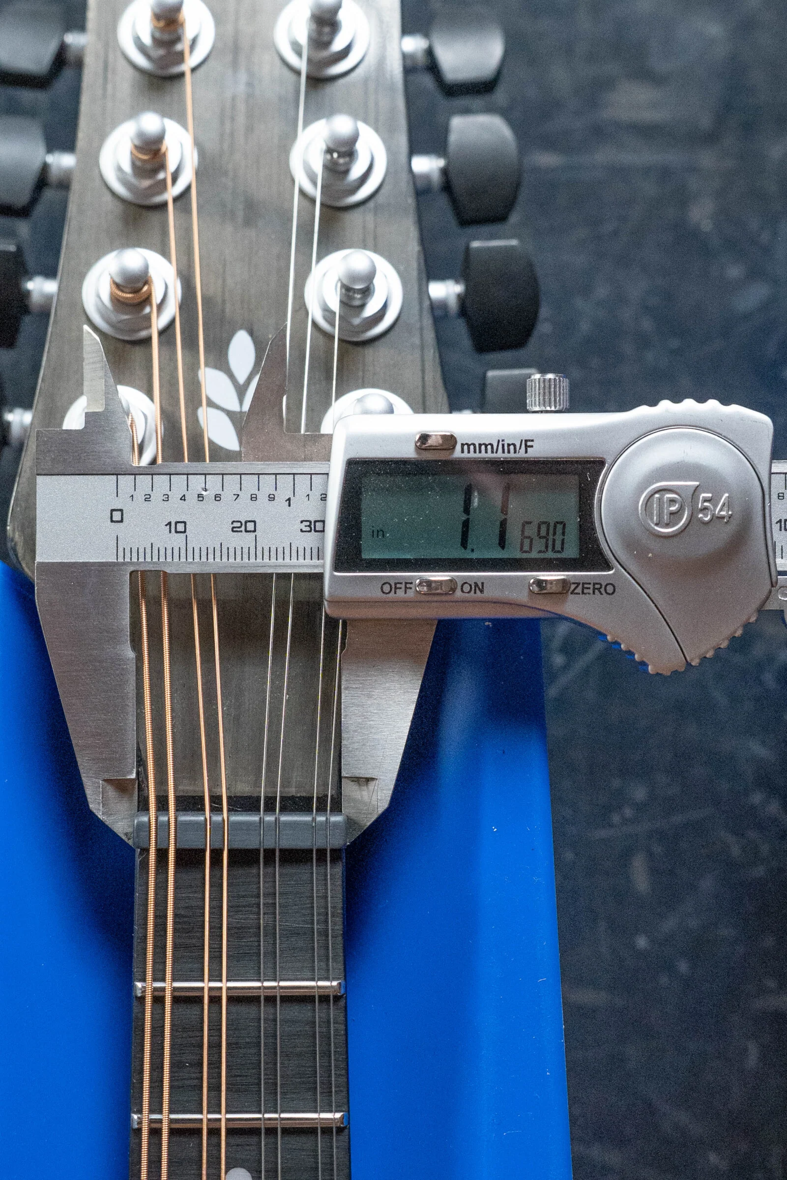 KLOS CT_MA_DAE_EQ Full Carbon Timber A-Style Mandolin w/KLOS EQ Pickup #4487 - Image 12