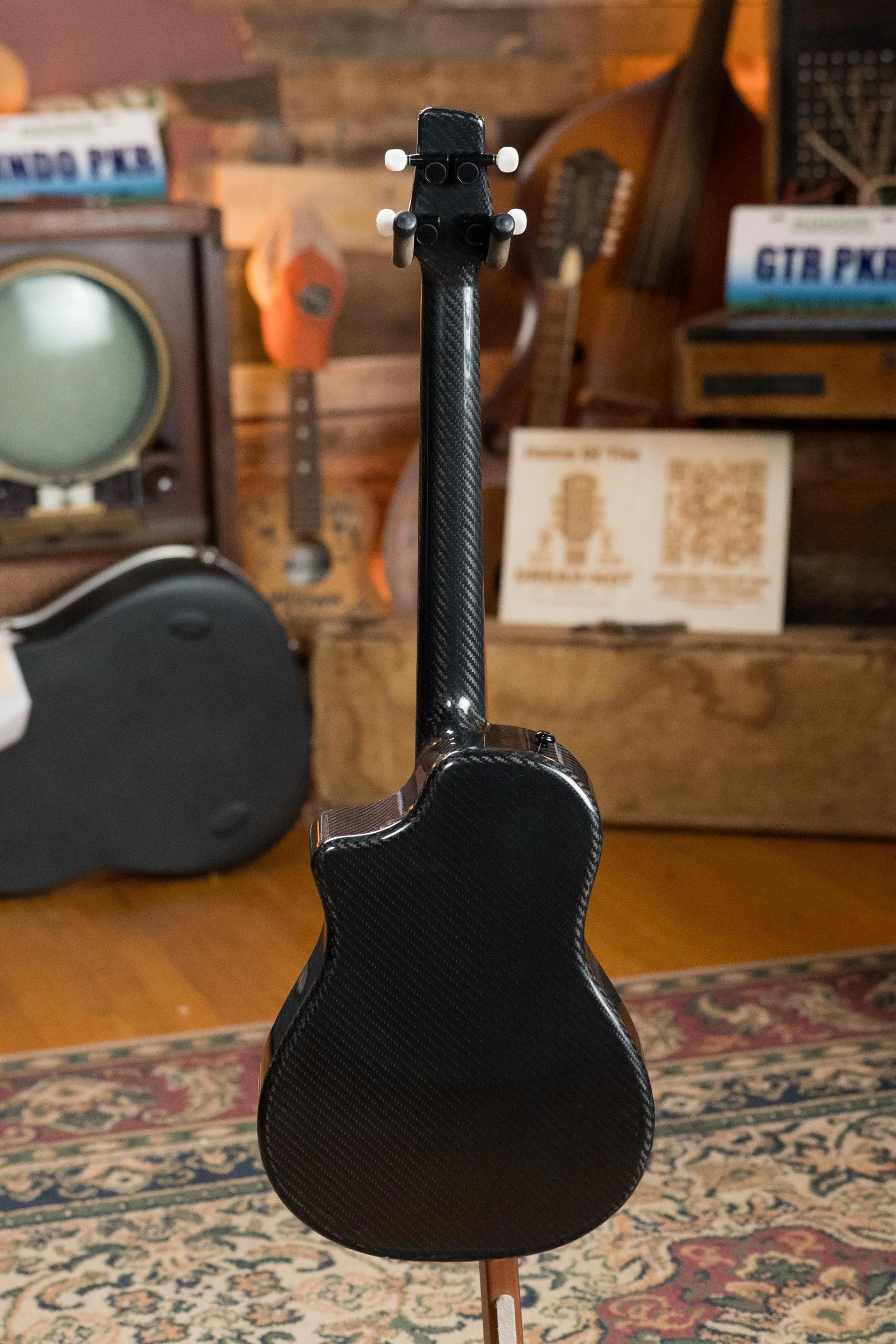 KLOS X_U_BAR_DA All Carbon Baritone Ukulele #2393 - Image 8
