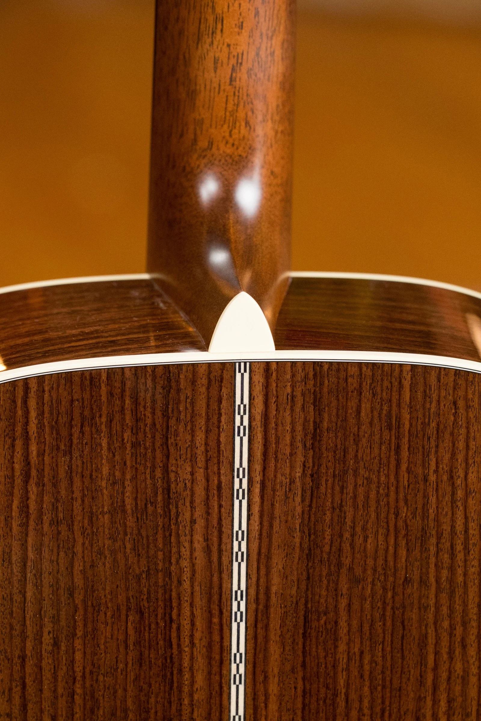 Martin OM-28 Spruce/Indian Rosewood OM Acoustic Guitar #6694 - Image 12
