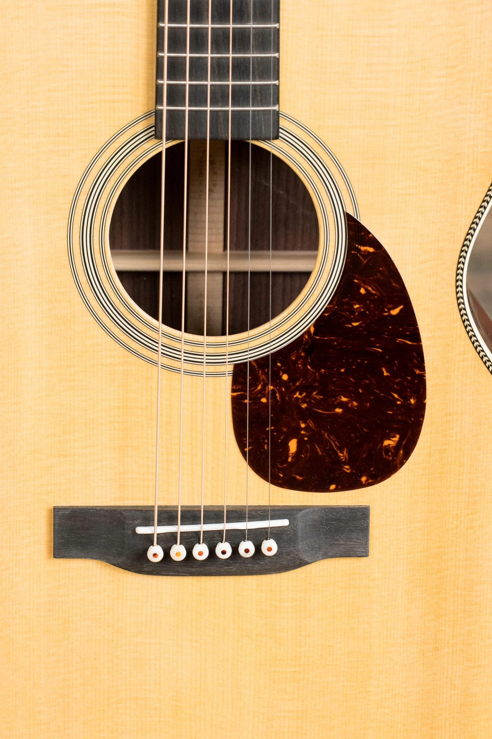 Martin OM-28 Spruce/Indian Rosewood OM Acoustic Guitar #6694 - Image 7