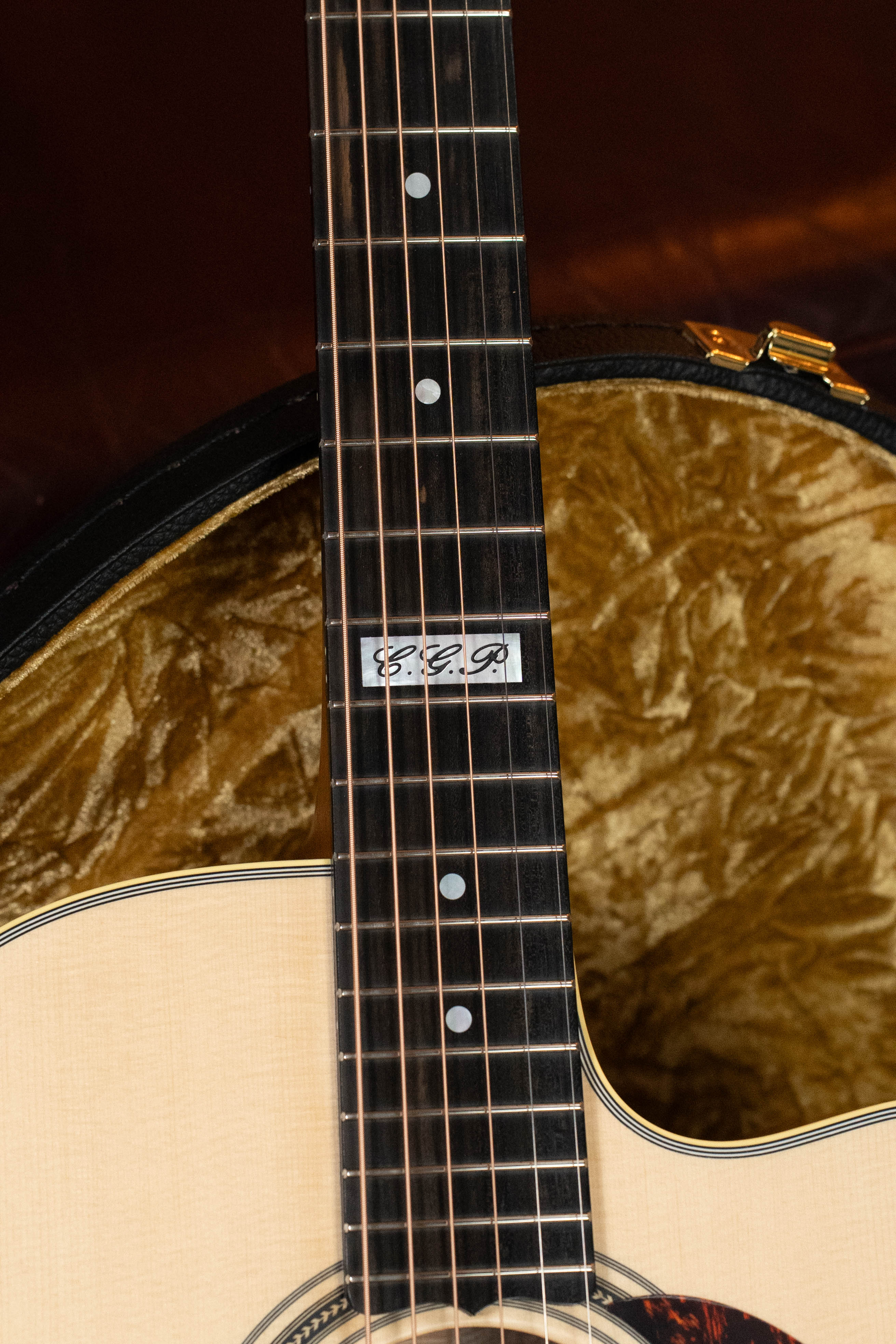 Maton Signature Series EBG Tommy Emmanuel Spruce/Maple 808 Cutaway Guitar w/Electronics #02EI - Image 4