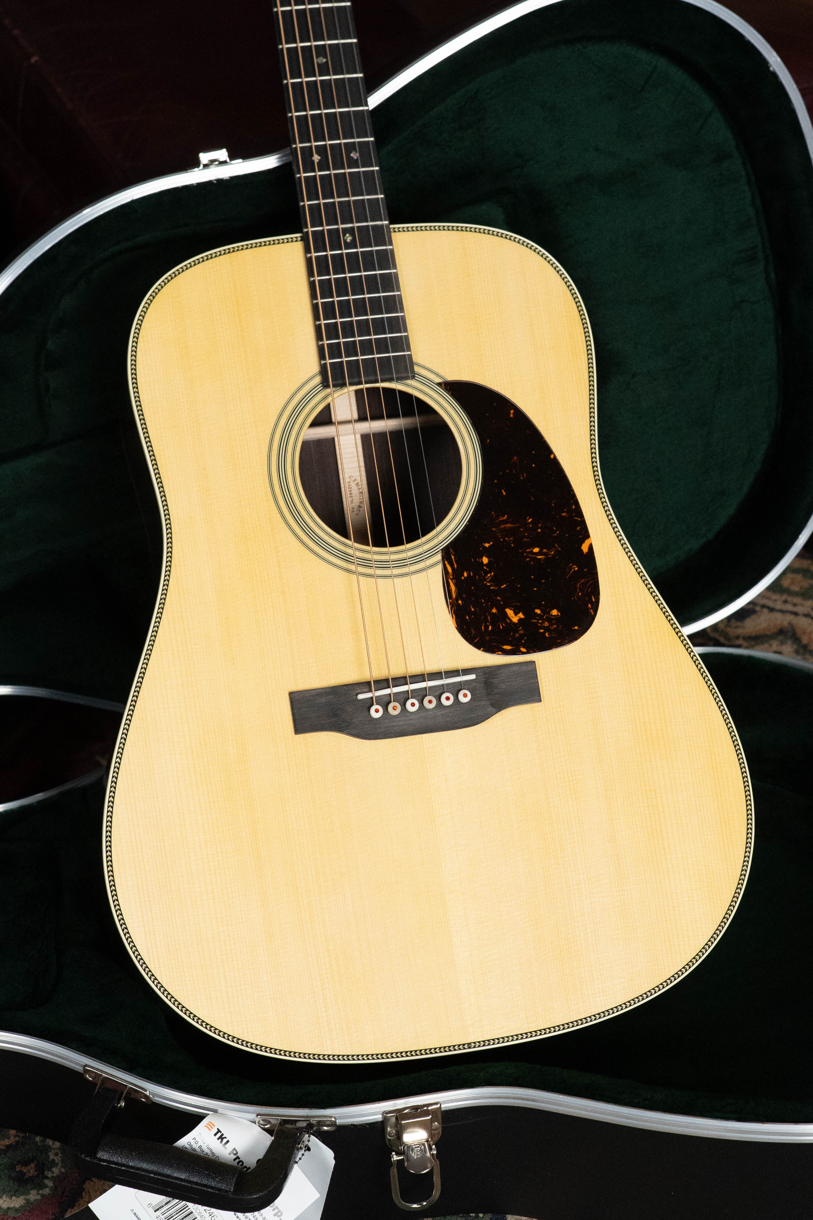 Martin HD-28 Spruce/East Indian Rosewood Dreadnought Acoustic Guitar #9570 - Image 2