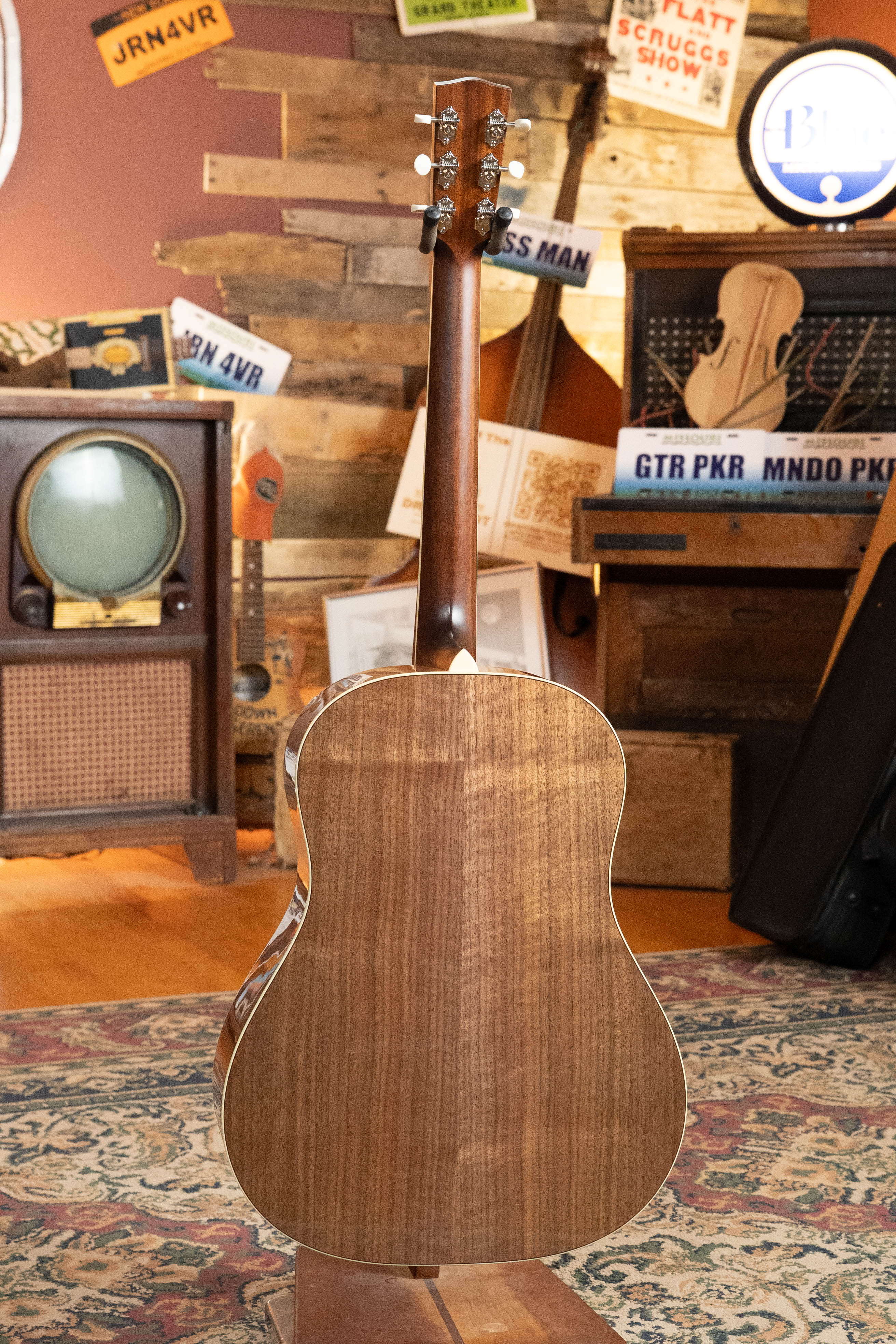 *New 2026 Model* Bourgeois Limited Edition Luke Bryan Touchstone Series Aged Tone Sitka/Walnut Slope Shoulder Dreadnought Acoustic Guitar #9243 - Image 10