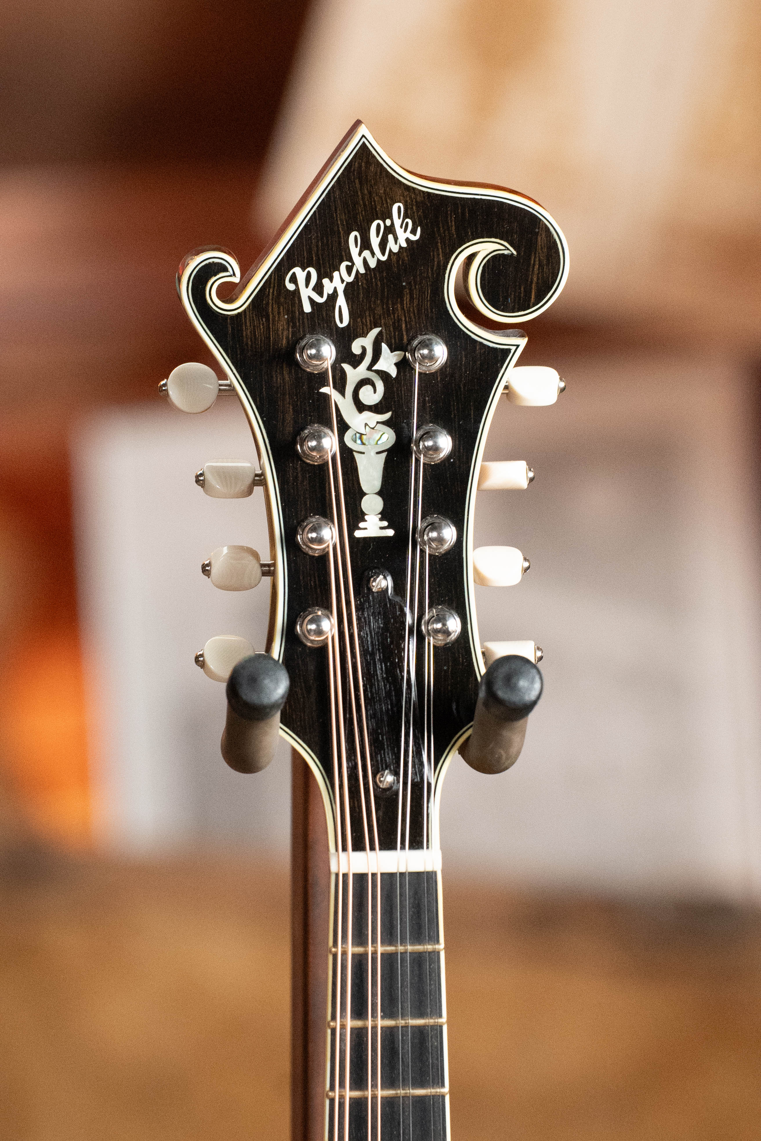 Rychlik Aged Adirondack/Sugar Maple Sunburst F-Style Mandolin #006 - Image 9