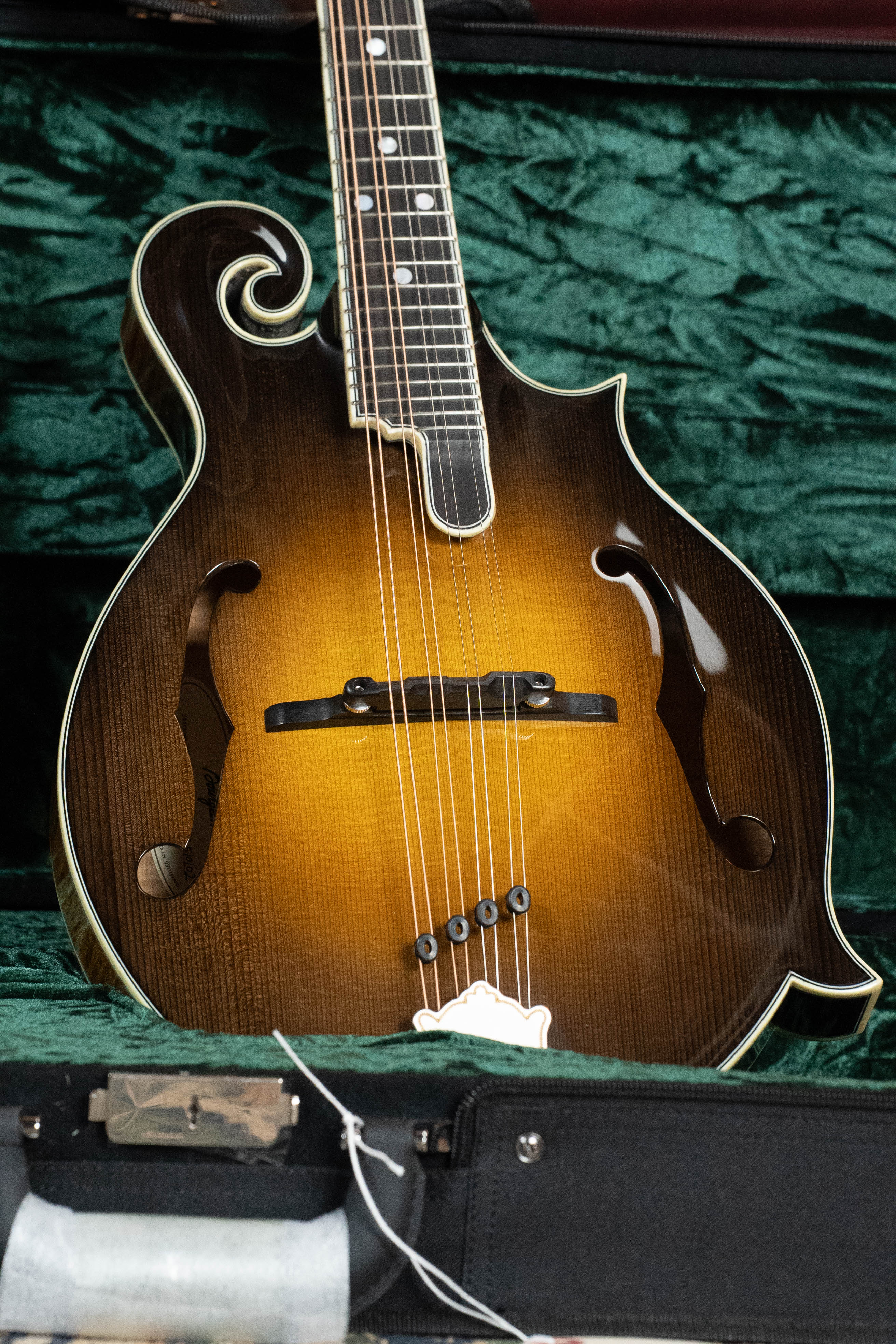 Bourgeois M5-F-SB Aged-Tone Adirondack/Maple Sunburst F-Style Mandolin #0102 - Image 2