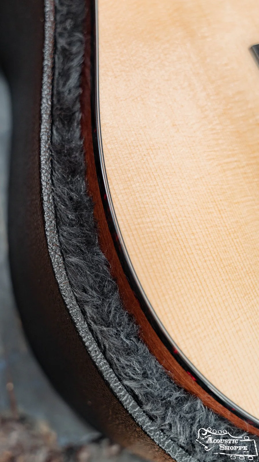 TKL 7815 Premier Dreadnought 6/12 String Hardshell Guitar Case - Image 6
