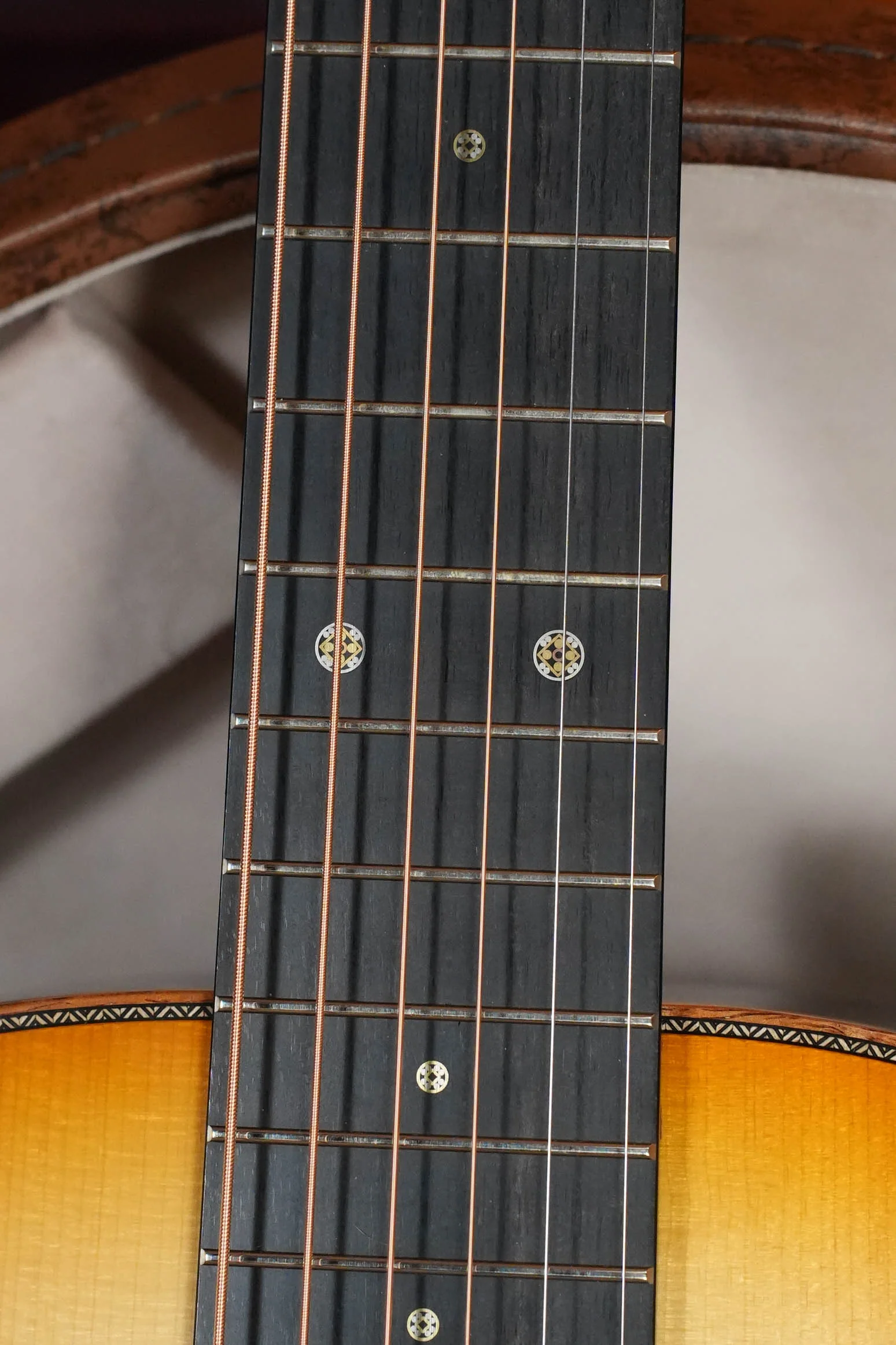 (Used) 2025 Bedell Bahia Limited Edition BH-O-AD/BR LTD Custom Shop Adirondack/Brazilian Rosewood OM Acoustic Guitar #5002 - Image 4