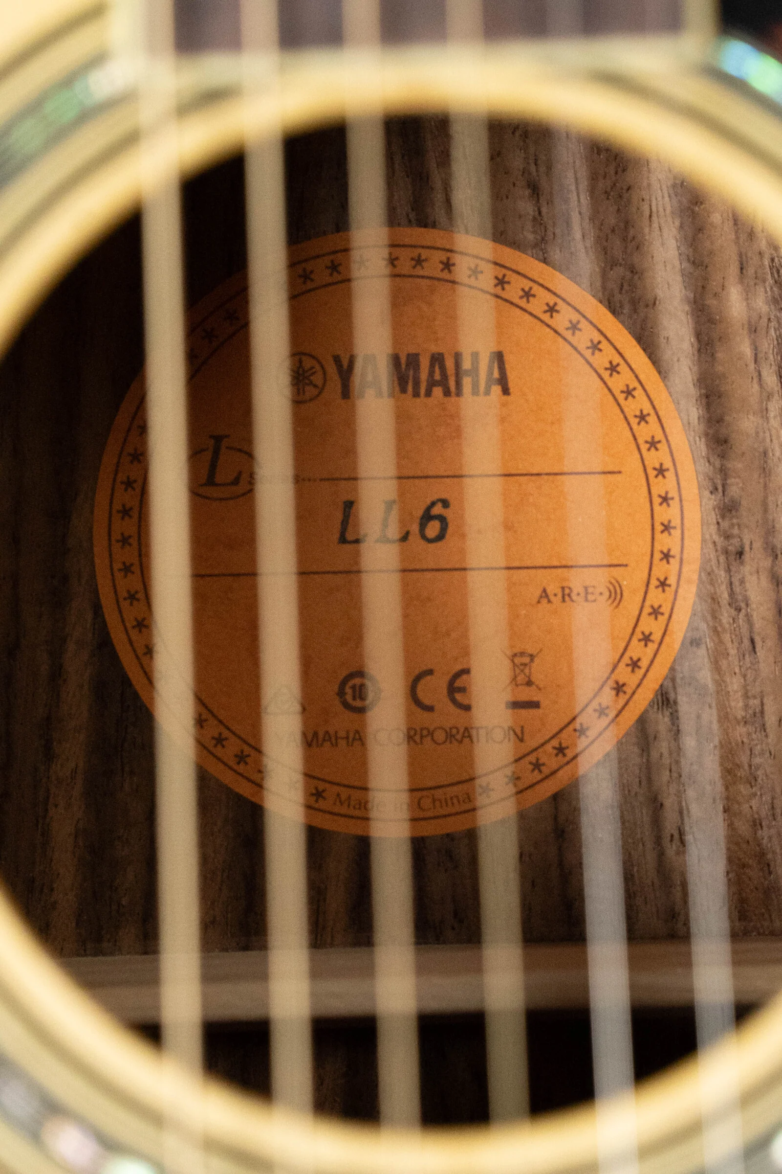 Yamaha LL6 Natural ARE Engelmann/Rosewood Dreadnought Guitar w/SRT Piezo Pickup #0591 - Image 4