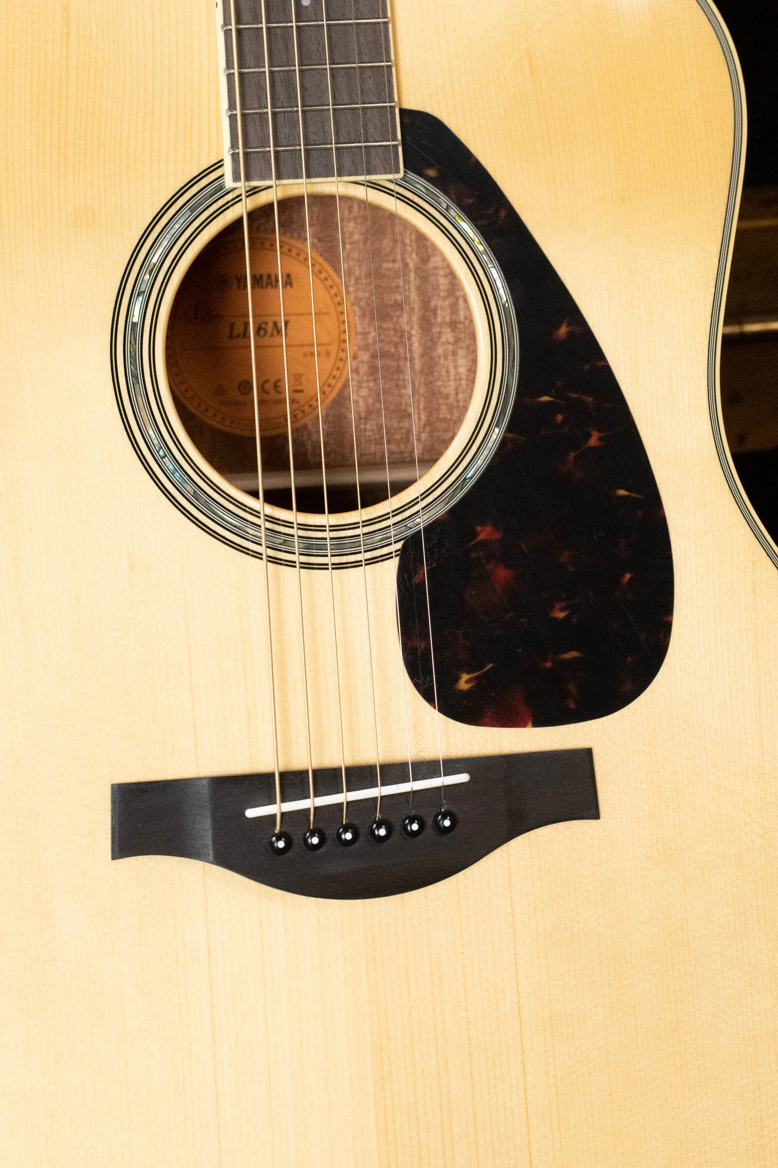 Yamaha LL6M ARE Engelmann/Mahogany Jumbo Guitar w/SRT Zero Impact Passive Piezo Pickup #0581 - Image 3